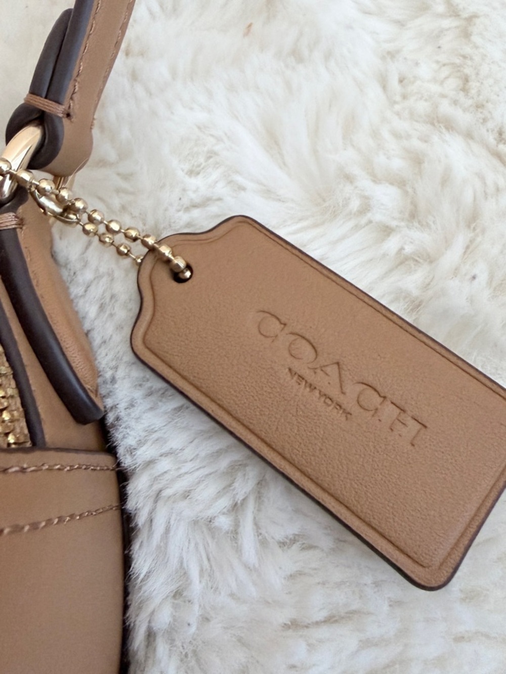 Coach Tan Leather Round Canteen Crossbody Bag EUC - Picture 11 of 14